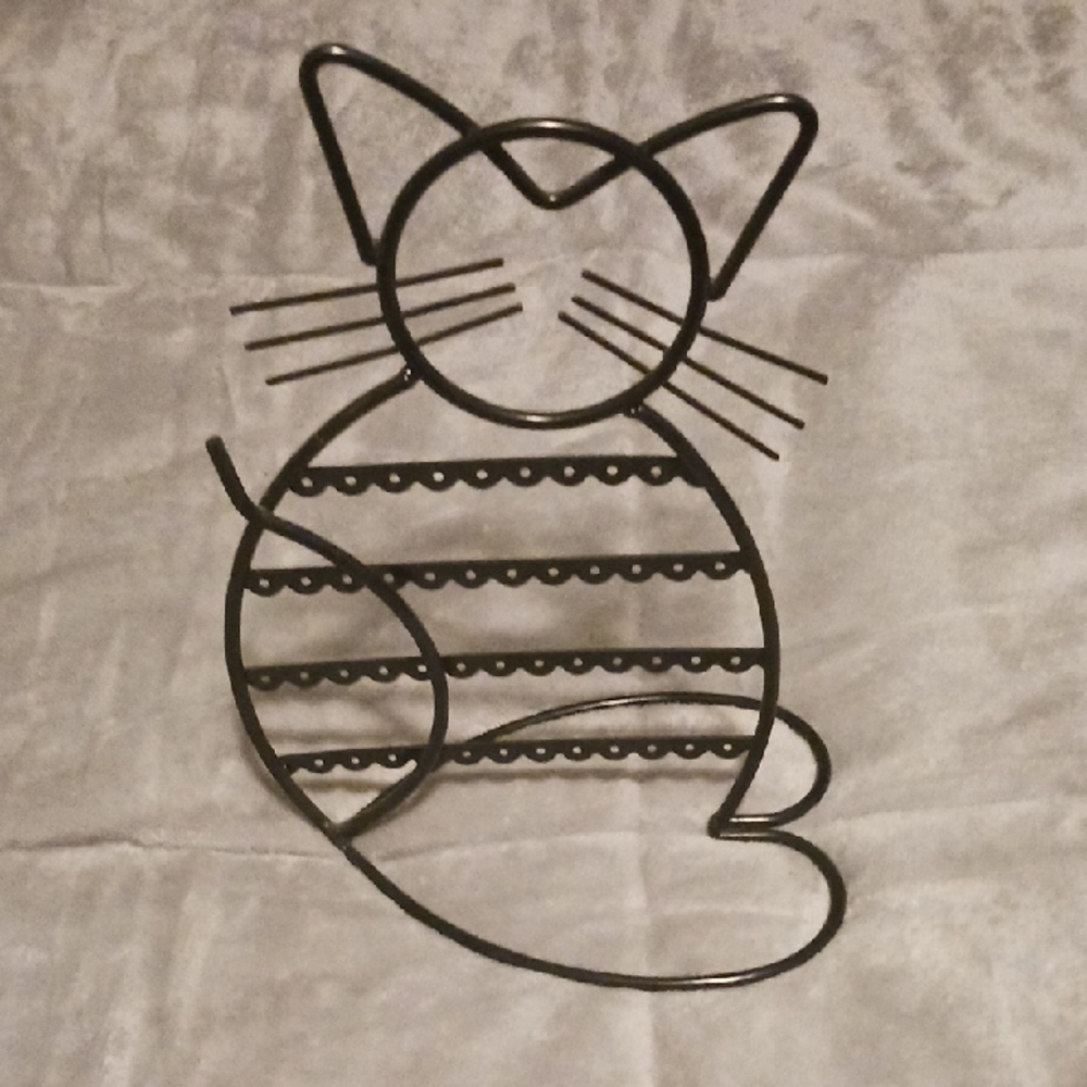 Cat-Shaped Black Metal Earing Holder